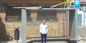 Santa Marta amplía la ‘Ruta de los Lápices’ con 11 nuevos en las marquesinas del bus y los parques