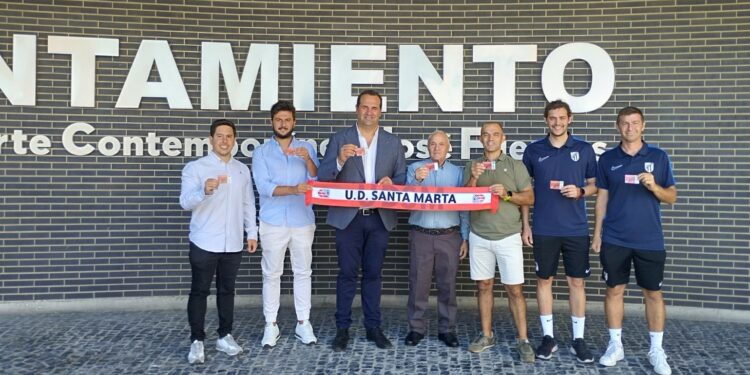 La Unión Deportiva Santa Marta se clasifica para la fase nacional de la Federación Española de Fútbol, que le abre las puertas a la Copa del Rey