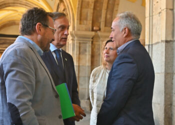 La Asociación Española contra el Cáncer visibiliza la importancia de la atención y la investigación