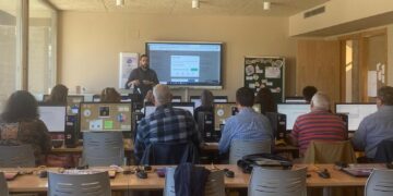 El Aula de Informática de Carbajosa acerca la robótica y la creación de apps a los vecinos para desarrollar sus habilidades digitales