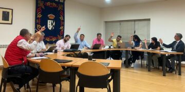 La Comisión de Investigación confirma que la empresa de mantenimiento de la red de agua en Doñinos emitió «facturas por trabajos no realizados»