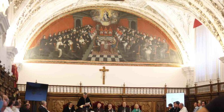 El rector de la Universidad Pontificia de Salamanca, Santiago García-Jalón, preside el acto de apertura del curso 2024-2025