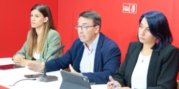 El PSOE denuncia las deficiencias de un transporte metropolitano «obsoleto, ineficaz e insostenible»