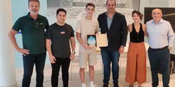 Reconocimiento al joven Samuel Rivas, campeón de España de Europa y del Mundo de pádel