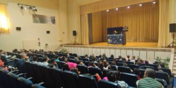 Escritura, fotografía, cine, ajedrez, restauración de muebles y teatro, novedades culturales del nuevo curso en Santa Marta