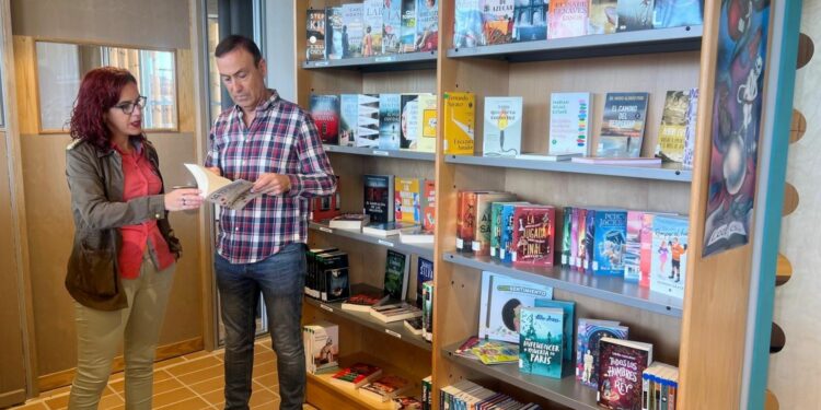 La Biblioteca Municipal de Carbajosa incorpora más de 150 nuevos títulos de las últimas novedades literarias