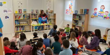La Biblioteca Municipal de Castellanos anima a leer a los vecinos con el ‘Lecturómetro’, ‘Punto de Cuento’ y una selección de libros en el Punto de Interés