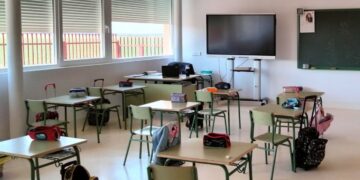 Castellanos, Villares y Doñinos ayudan a las familias en la compra de libros y material escolar para afrontar el nuevo curso