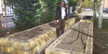 Actualización del huerto de ocio del CEIP San Blas con la construcción de bancales más resistentes