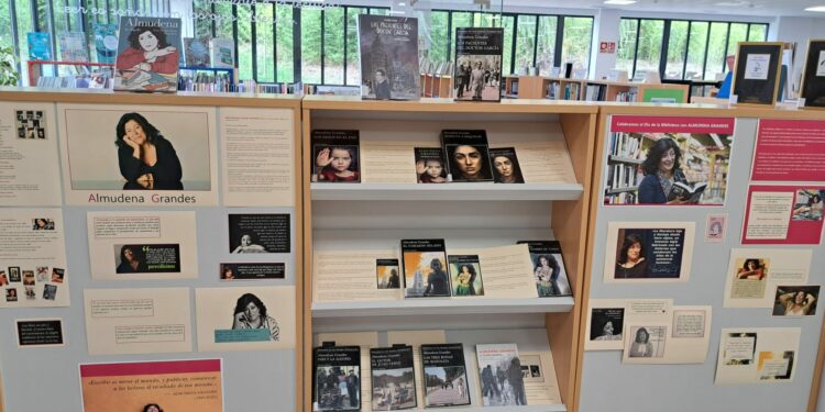 La figura de Almudena Grandes centra la celebración del Día de las Escritoras en Santa Marta