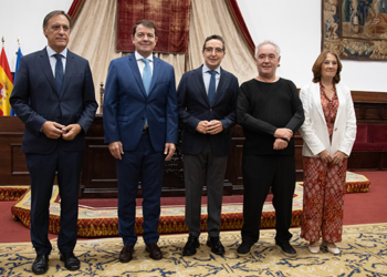 Ferran Adrià muestra a los alumnos de la USAL los límites de la creatividad y la innovación