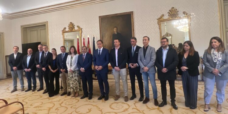 La Junta reactiva la transformación del transporte metropolitano de Salamanca para lograr un servicio «de calidad, eficiente y sostenible»