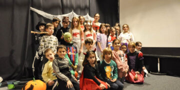 Los niños protagonizan el scape room de las actividades de Halloween