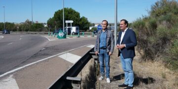 Carbajosa y Santa Marta piden al Gobierno conocer el estado del proyecto de renovación de la rotonda de E.Leclerc