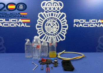 Detenido un hombre de 54 años por robar combustible a varios vehículos en un aparcamiento