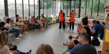 Comienza el programa de animación a la lectura para los más pequeños de Santa Marta con bebecuentos y cuentacuentos