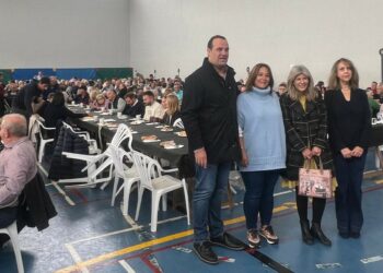 Más de 500 mayores de la provincia disfrutan en Santa Marta de su día de fiesta y convivencia