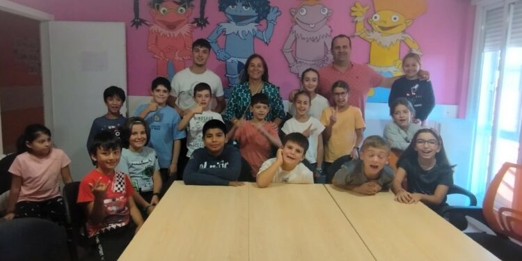 Medio centenar de niños de Santa Marta inician las actividades del CAI, que amplía el horario y la edad de los participantes para este curso