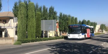 Preocupación en el alfoz por la intención de Salamanca de ‘alejar’ las paradas del transporte metropolitano del centro de la ciudad