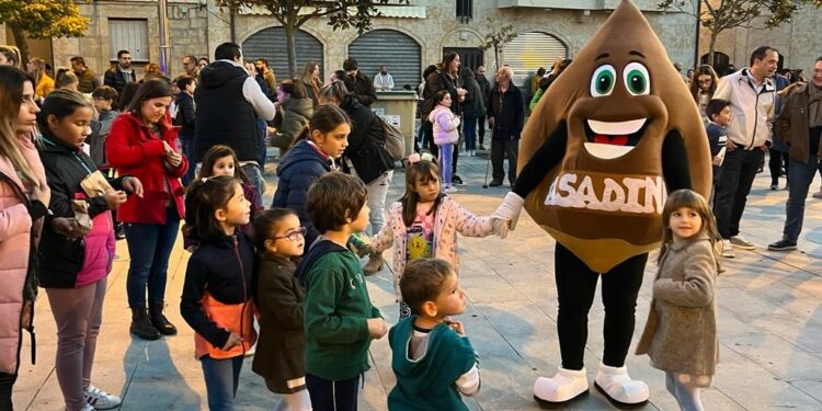 Aldeatejada, Castellanos de Moriscos y Carrascal de Barregas disfrutarán de una castañada otoñal