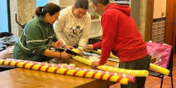 Comienzan los talleres de decoración navideña en Villamayor