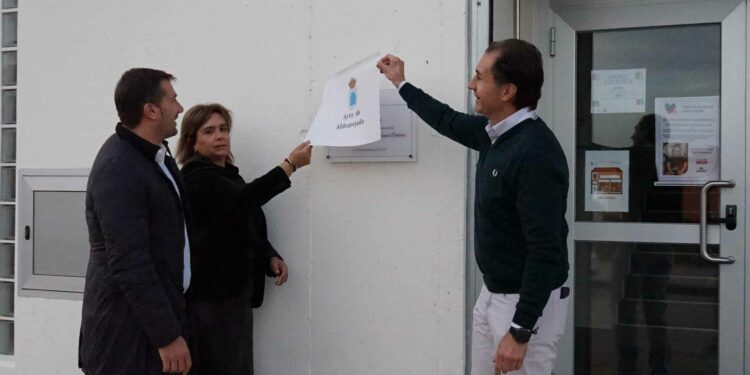 Aldeatejada estrena la Biblioteca Municipal ‘Miguel Delibes’