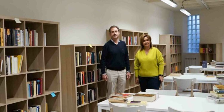 Nueva imagen para la Biblioteca Municipal de Aldeatejada que abrirá la próxima semana