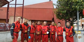 Los ocho bomberos de Salamanca desplazados hasta Valencia continúan sus trabajos de ayuda y socorro en Aldaya