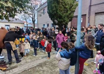 Cuentacuentos, juegos populares y degustación de 50 kilos de castañas asadas