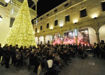 El Coro de la Universidad Pontificia de Salamanca inicia el ciclo de conciertos ‘La Salina es Navidad’