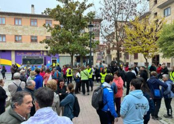 150 personas participan en la marcha solidaria a favor de los afectados por la DANA