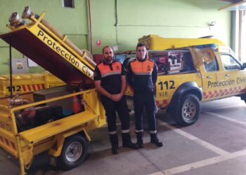 Dos voluntarios más se dirigen hacia Valencia con dos vehículos y tres motobombas