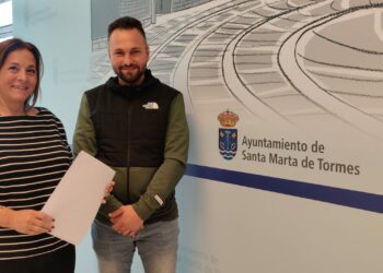 Formación en tecnología y competencias digitales para los vecinos de Santa Marta