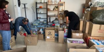 Desbordante solidaridad de los vecinos del alfoz que donan miles de kilos de alimentos y productos para ayudar a los afectados por la Dana