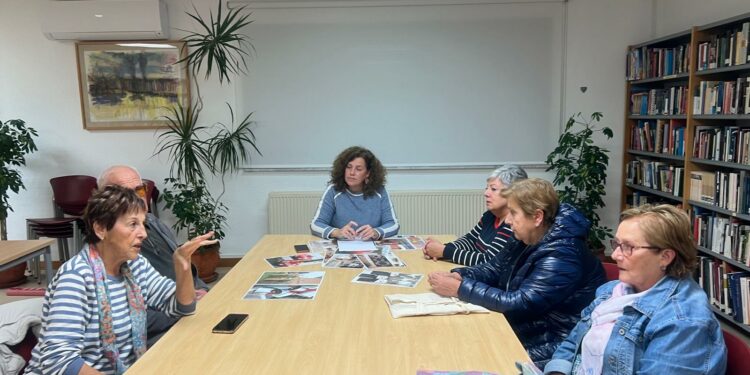 Taller de adornos y elementos decorativos para que Cabrerizos brille de manera especial esta Navidad