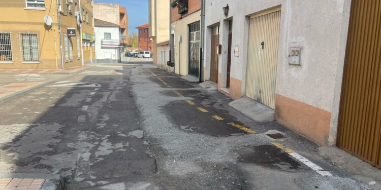 Carbajosa renovará el pavimento de las cinco calles pendientes de reformar en la zona antigua del casco urbano