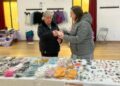 Los vecinos responden a la llamada de Castegatos con el IV Mercadillo Solidario para ayudar a mantener las familias gatunas