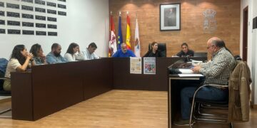El punto de recarga de vehículos eléctricos de Castellanos cambia de ubicación y se situará en la calle Escuelas 8