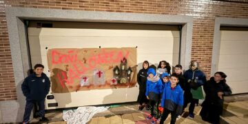 Derroche de creatividad y terror en el concurso de decoración de casas en Doñinos