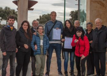 Los vecinos de Carrascal han recogido 300 firmas para revocar la subida de impuestos aprobada por el equipo de Gobierno