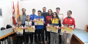 Villamayor concede diez becas a deportistas de élite por importe de 500 euros cada una