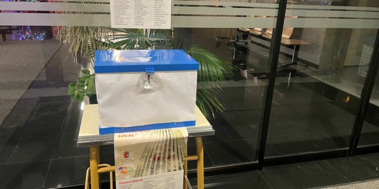 Vuelve la campaña navideña de promoción del comercio local de Villares con sorteos de regalos donados por las 56 empresas participantes