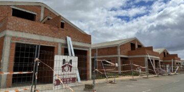 Financiación extra de la Junta para afrontar los sobrecostes de las 19 viviendas protegidas que está construyendo en Doñinos