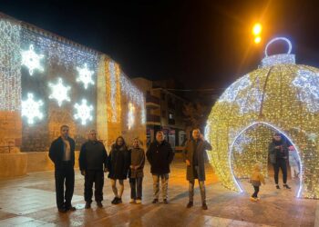Carbajosa se viste de fiesta con el encendido de la iluminación navideña