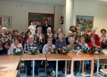 La AFE ‘Dinamiza Carbajosa’ concluye su formación con actividades especiales de Navidad para niños y mayores