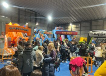 Las actividades navideñas de Carbajosa continúan con las Navichulis, el castillo con dj para los jóvenes y talleres para los mayores