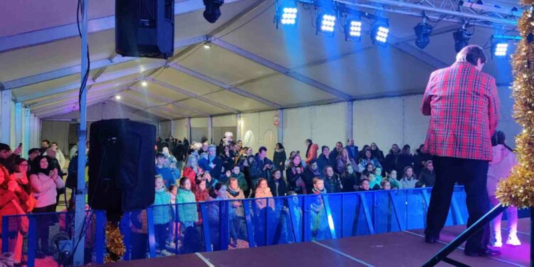 Música y gominolas para que los más pequeños despidan el año en Santa Marta