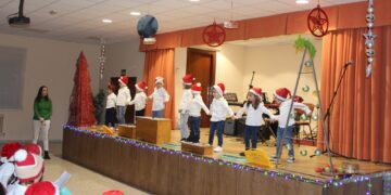 Los alumnos de la Escuela Municipal de Música ponen el ritmo al inicio de la Navidad en Cabrerizos