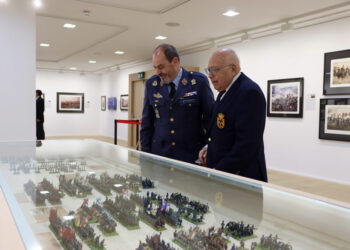 La exposición ‘Soldados de España’ busca visibilizar  la historia y el esfuerzo solidario de las Fuerzas Armadas