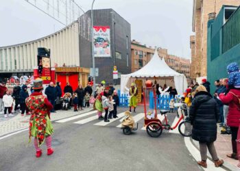 Papanoelada motera, talleres y actividades infantiles y música en directo para comenzar la programación navideña